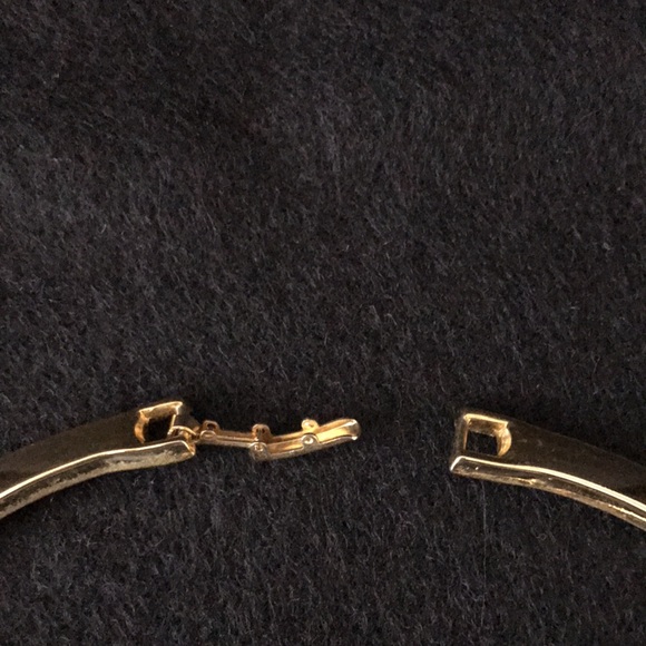 GOLD TONE AND FAUX DIAMOND ACCENT CHOKER - Picture 4 of 8